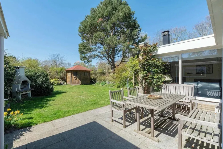 Duinland 183 Bungalow With Large Garden