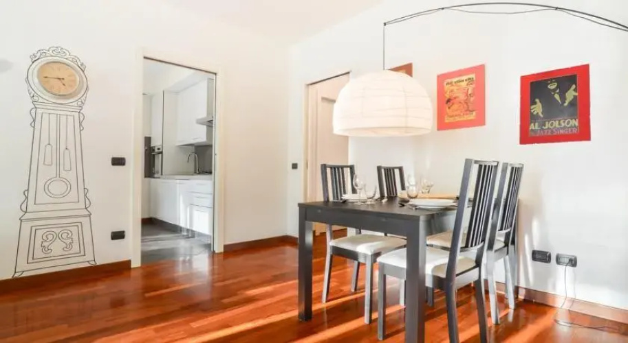 Traiano Halldis Apartment