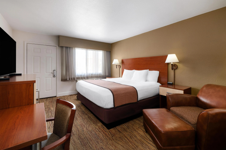 Best Western Discovery Inn