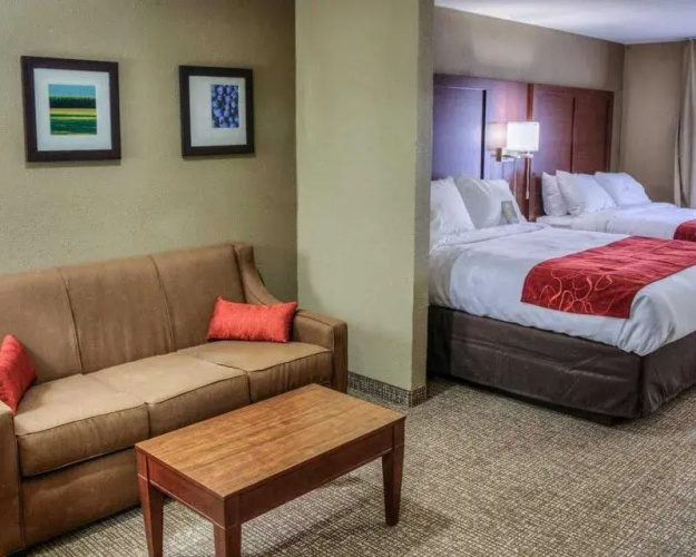 Comfort Suites
