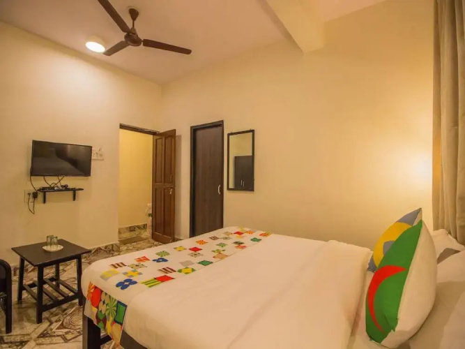 Bright Studio by OYO Rooms