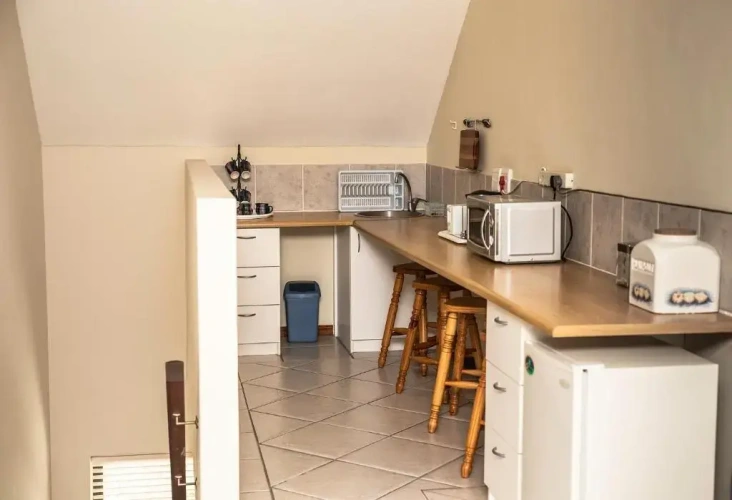 4 Bedrooms Cottage