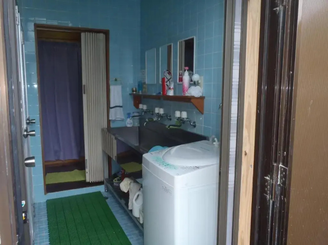 Kerama Backpackers
