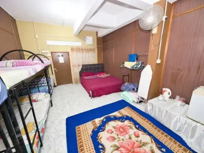 OYO 90915 Ilham Villa