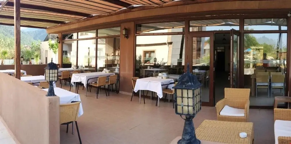 Demirci Hotel