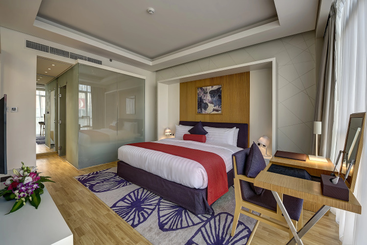 Royal Continental Hotel - Image 7