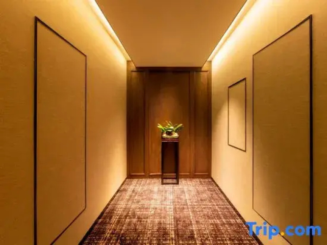 Lanhua Hotel
