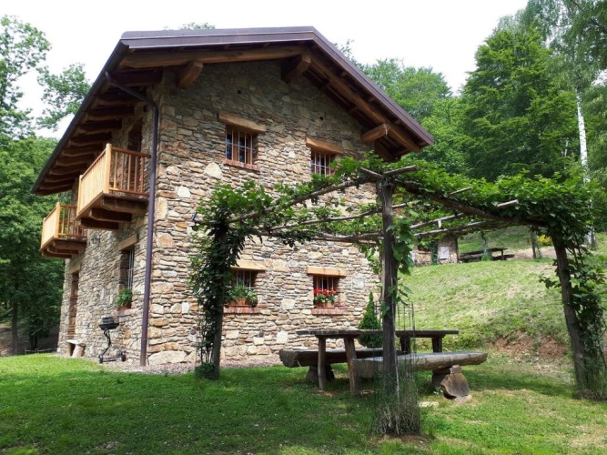 2 Bedrooms Chalet