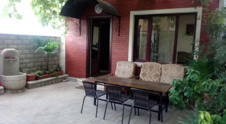 Guest House Near Opera