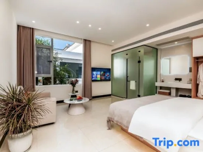 Standard room with view