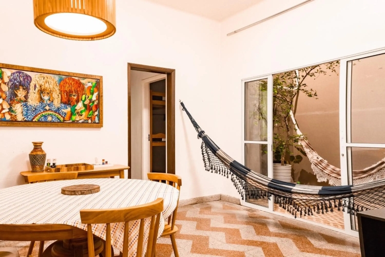 Quarto compartilhado em apartamento no centro