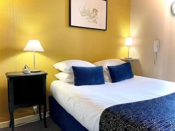 Classic Double room with city view