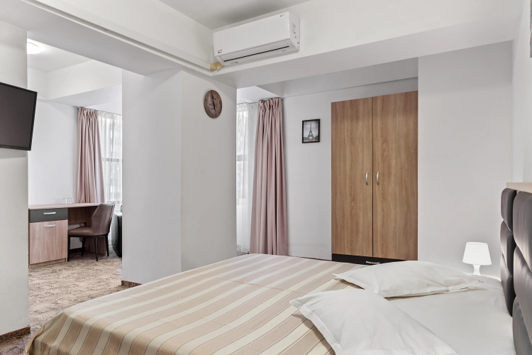 Lina Hotel
