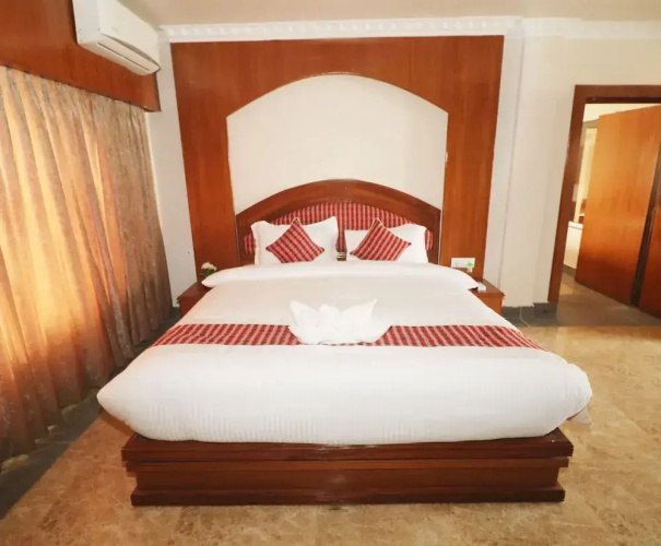 Hotel Earth Light