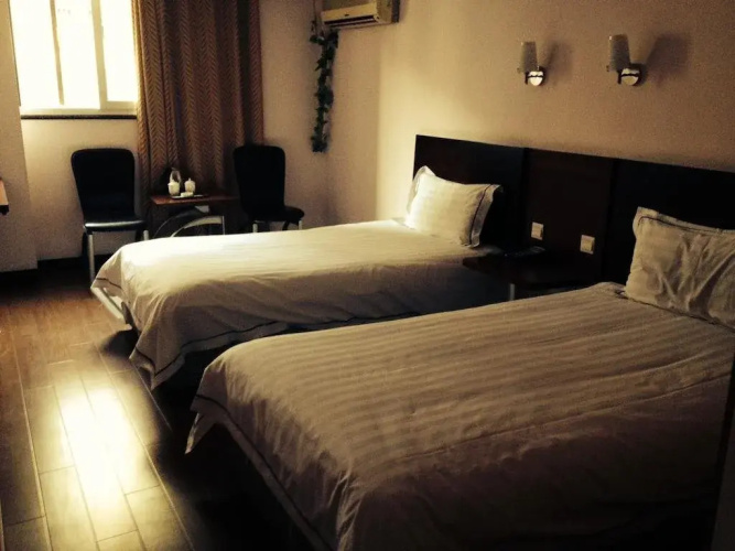 Ocean Star Holiday Inn