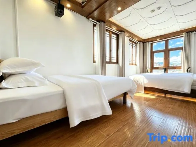 Family Suite with mountain view