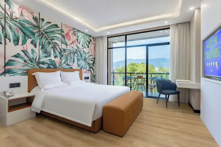 Kinton hotel