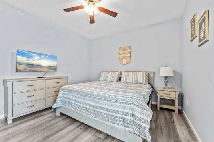 Endless Summer 3 Bedroom Condo by RedAwning