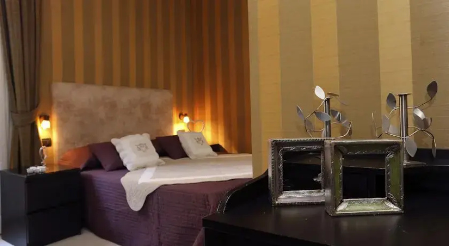 Caracciolo Guest House