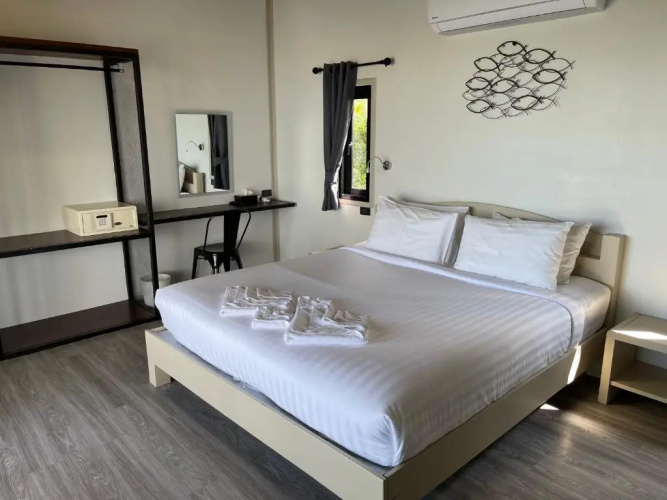 Breeze Bay Villa