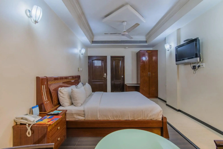 Hotel Grand Dhillon