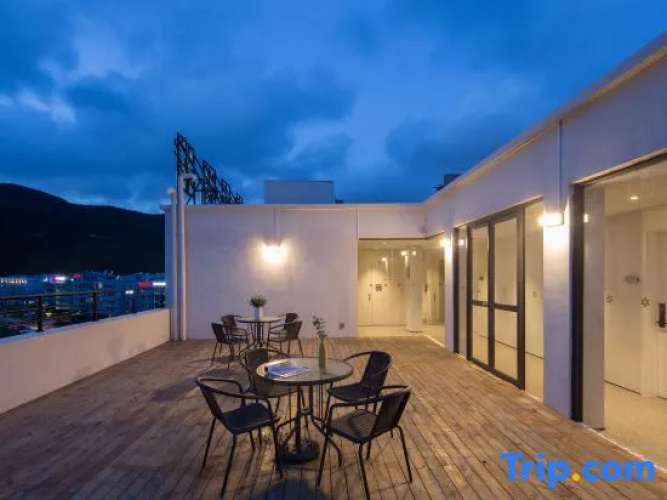 Yi Home Hostel