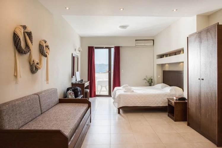 Quadruple Studio with balcony