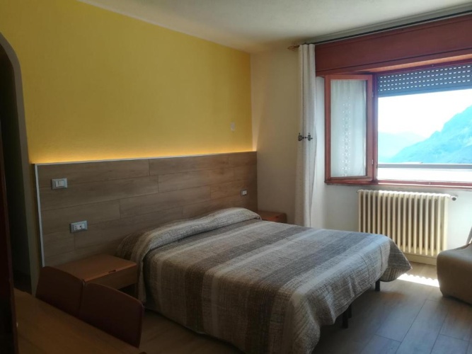Standard Double room with mountain view