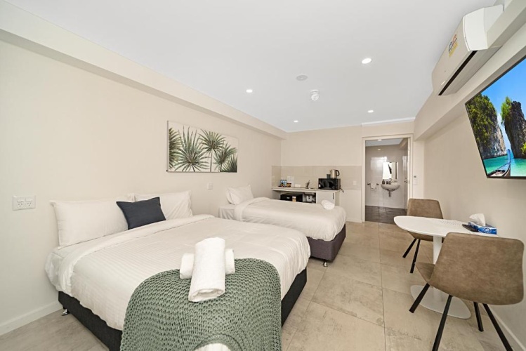 Deluxe Triple room