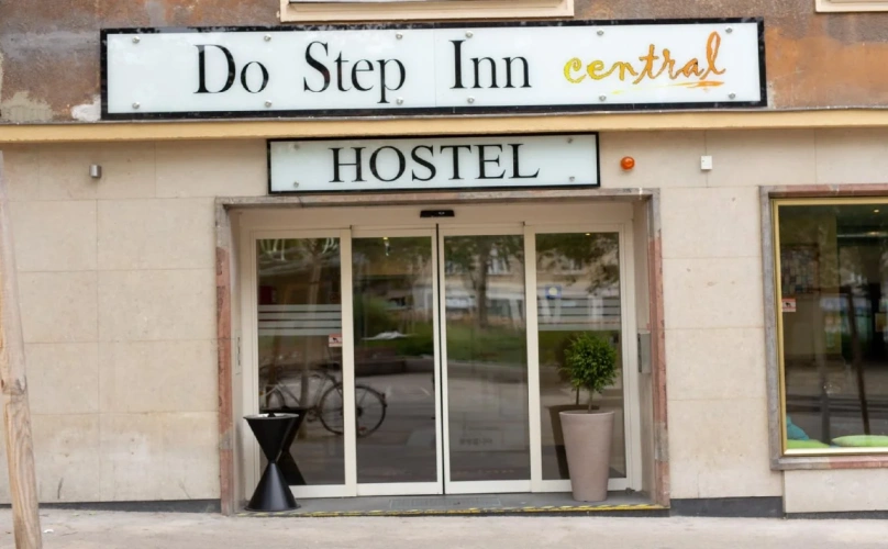 Do Step Inn Central