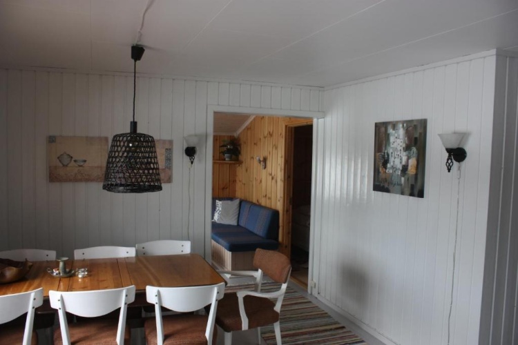 2 Bedrooms Cottage