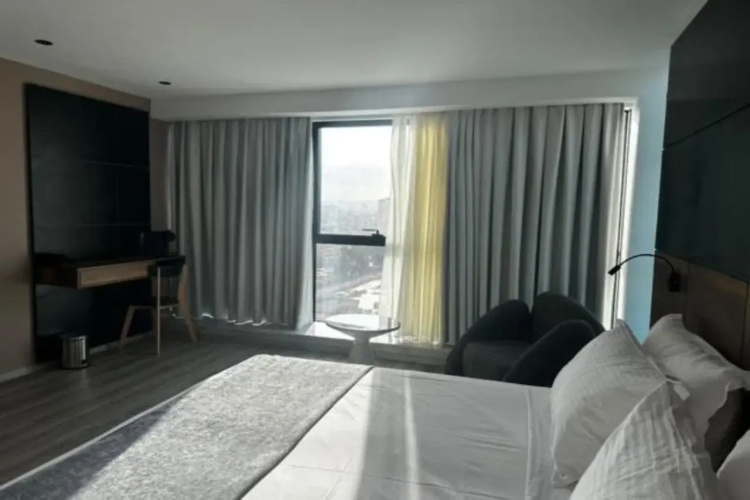 ONYX By Luna Hotel