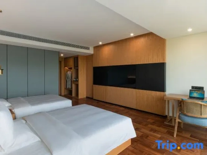 Standard Double room with river view