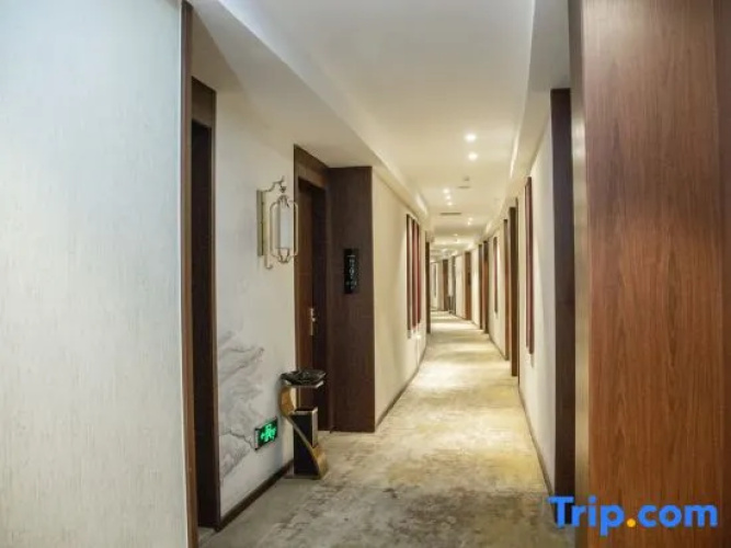 Xinbaidu Hotel