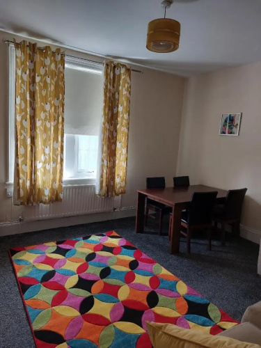 Excellent 2 bedroom flat