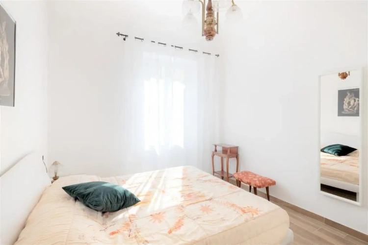 3 Bedrooms Apartment