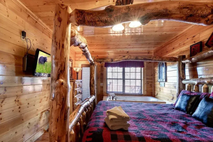 SmokyStays Bears Den Cabin