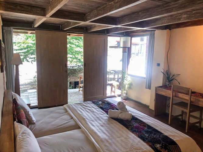 Tree House Lodge