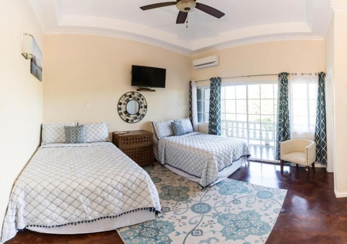 Blue Paloma Bed & Breakfast