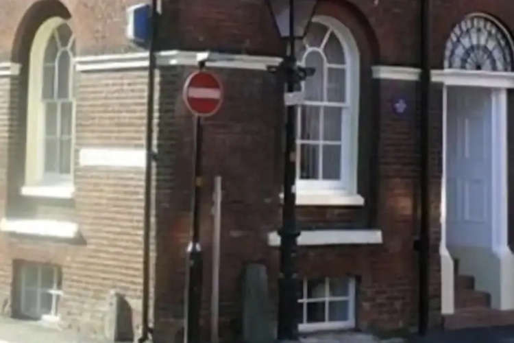 The Merchant House