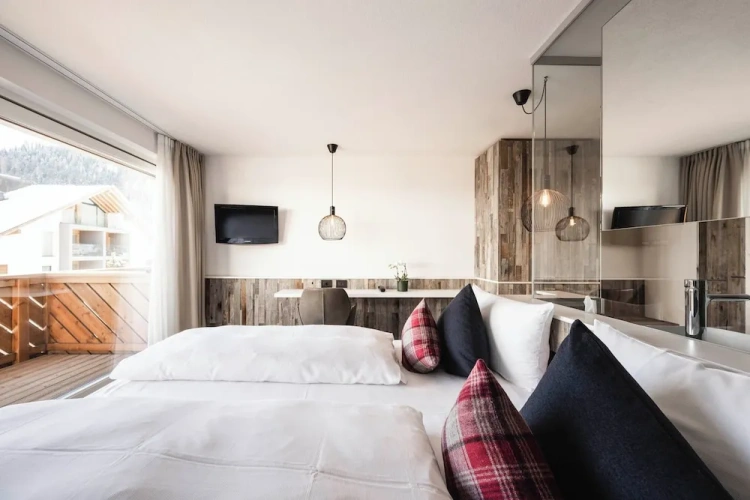 Standard Double room with balcony
