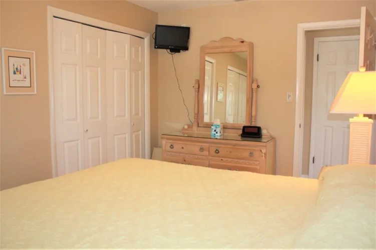 Aloha Kai - Unit 14 1 Bedroom 1 Bathroom Apts