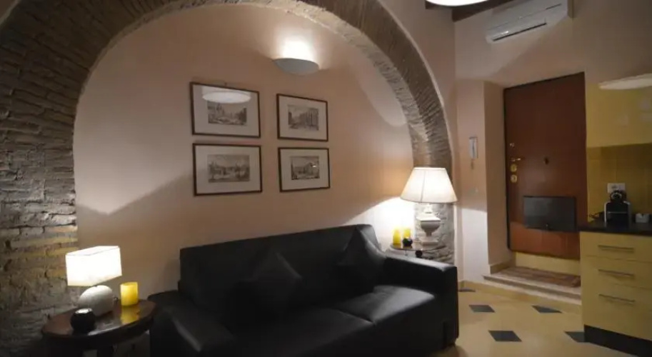 Luxury Art Apt With Terrace in Trastevere, Serviced by Hostmaker