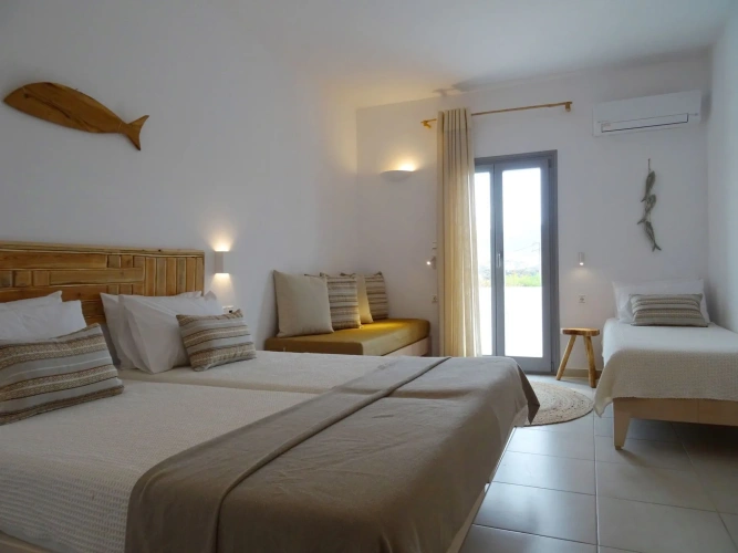 Quadruple room with garden view