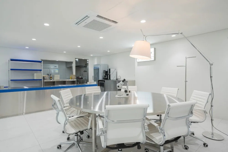 Workers Hotel Ansan by Anook
