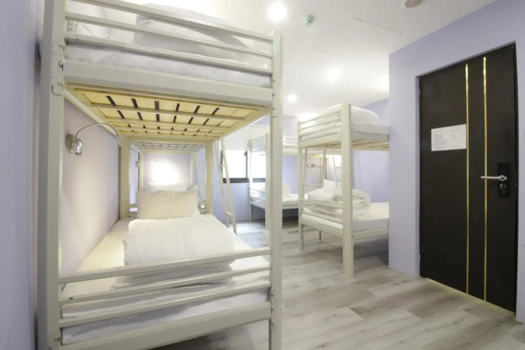 WE Hotel
