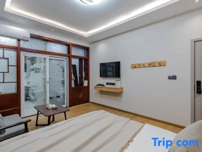 Deluxe Double Family room