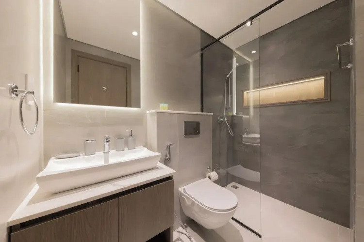 Shining studio in Laya Heights