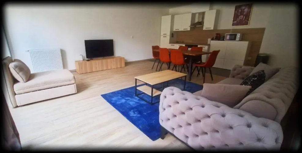 AMG - Deluxe Apartments