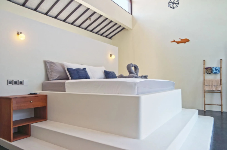 Stay Shark Villas